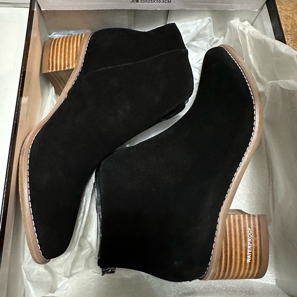 Aqua College Emily Waterproof Women's Booties Black Suede 7.5 NIB